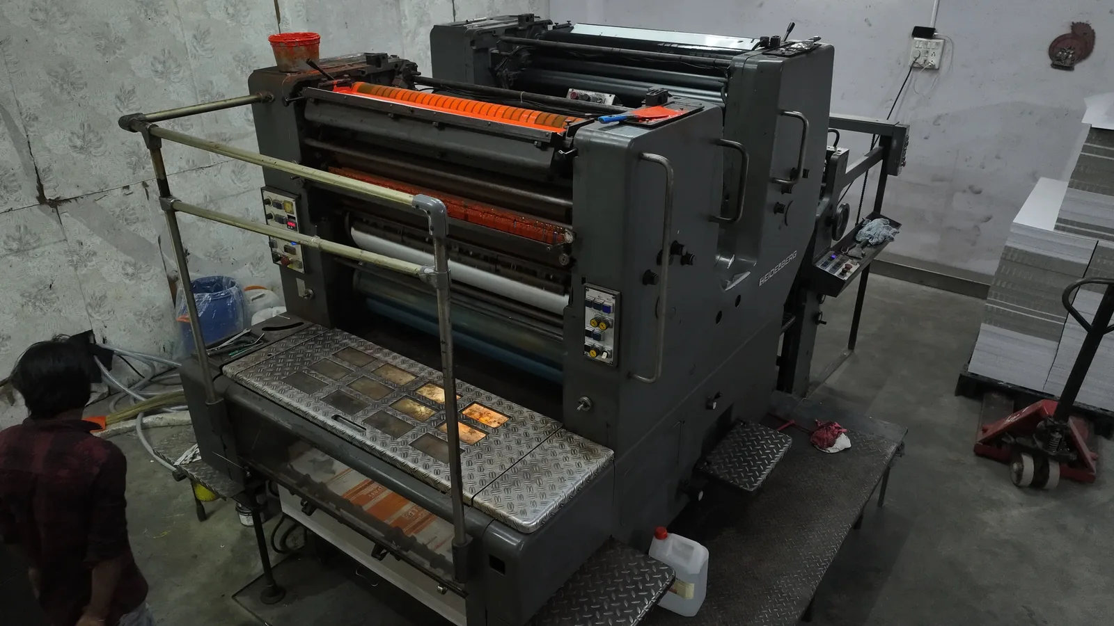 A closer look at the printing machinery